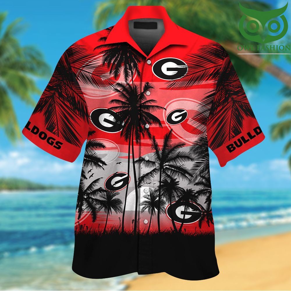 NCAA Georgia Bulldogs Tropical Hawaiian Shirt Men Women Shorts