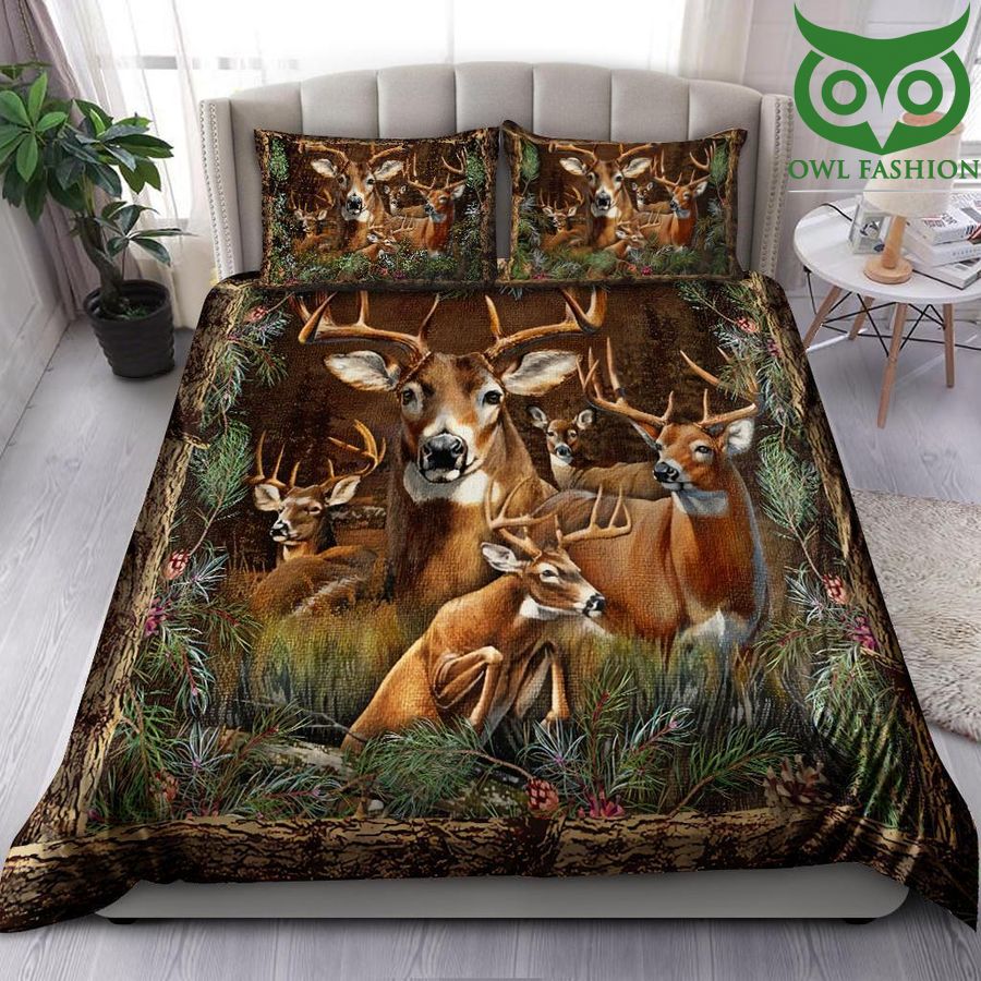 4 Herd of Hunting Deer in the Field Bedding Set