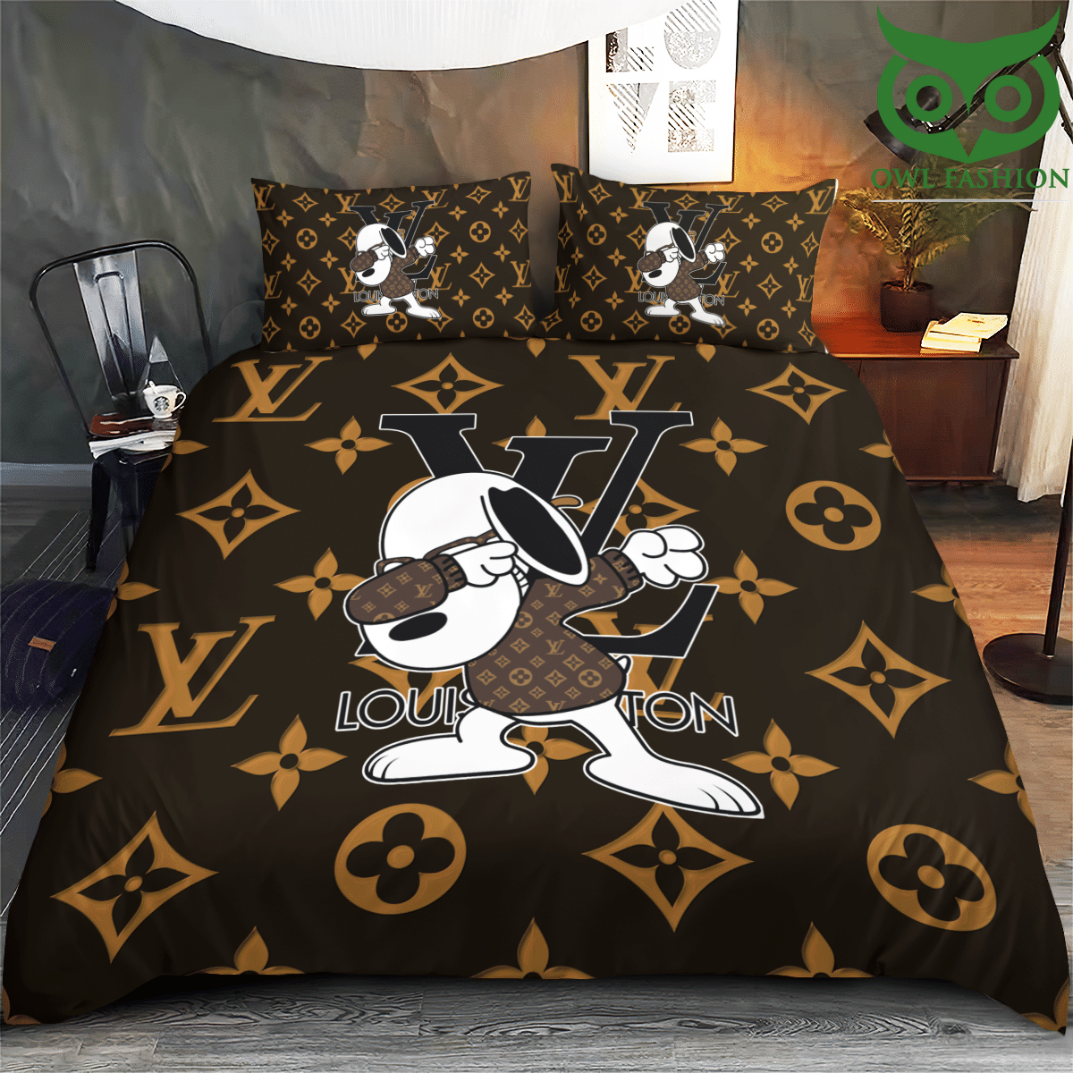 Louis Vuitton Snoopy dog Dabbing bedding set