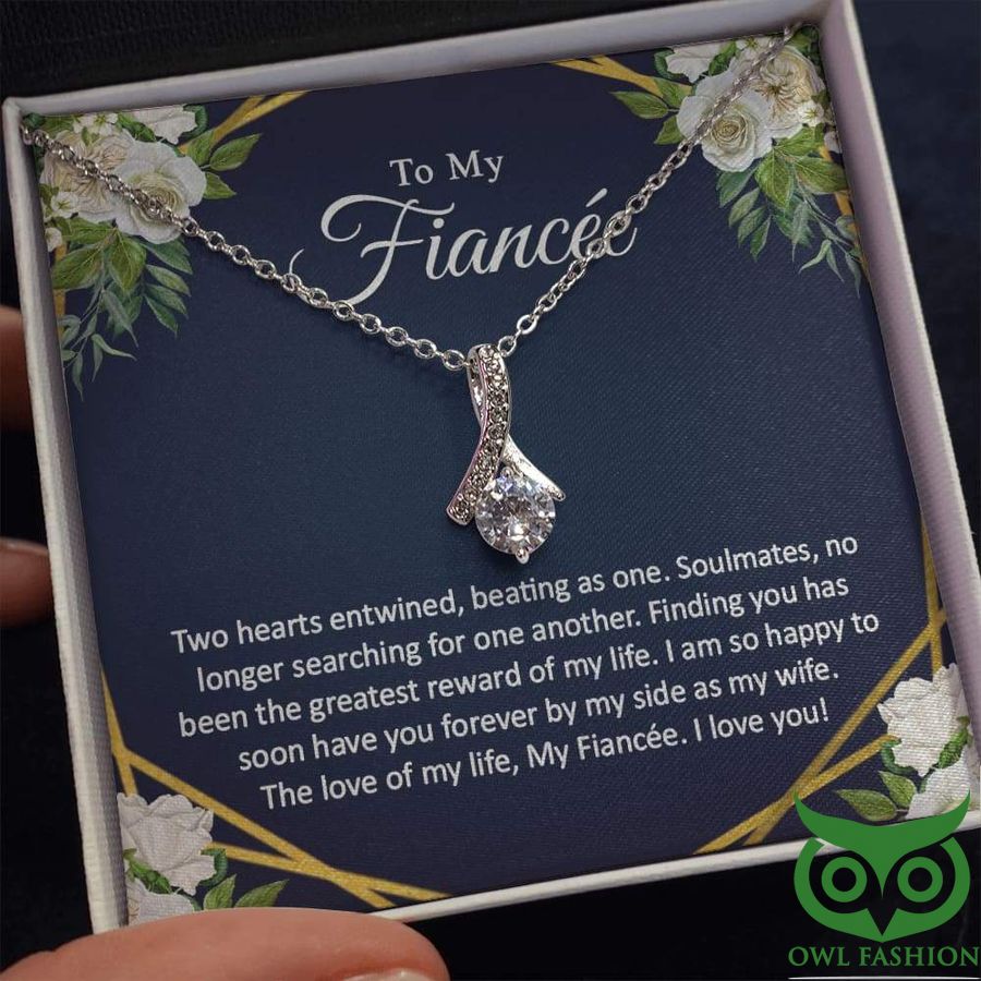 To My Fiancee Two Heart Entwined Crystal Necklace Valentine Gift