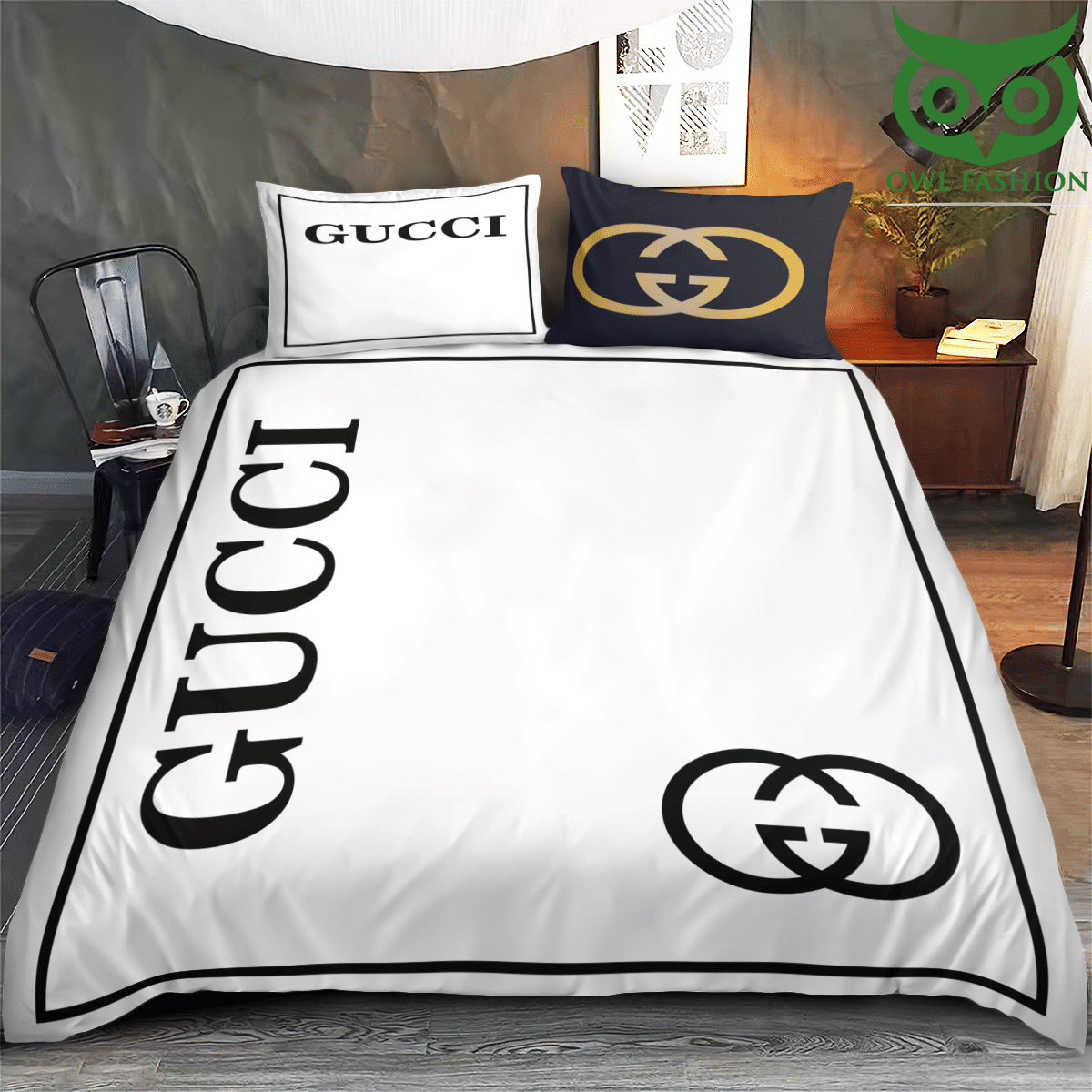 Black and white Gucci bedding set