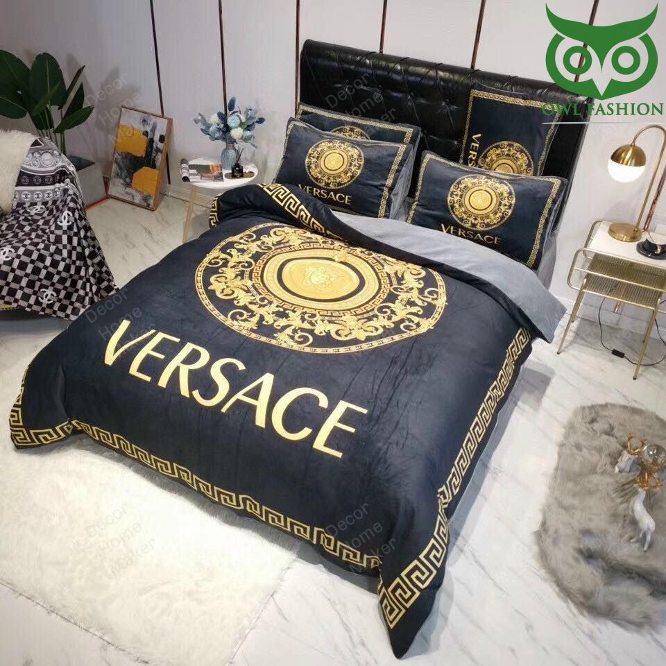 PREMIUM Versace golden logo velvet bedding set