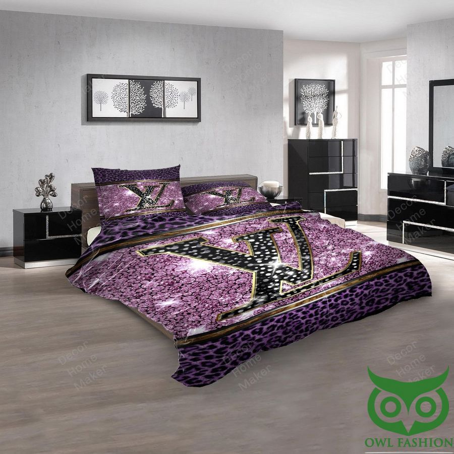 Luxury Louis Vuitton Purple Leopard Skin Pattern Bedding Set