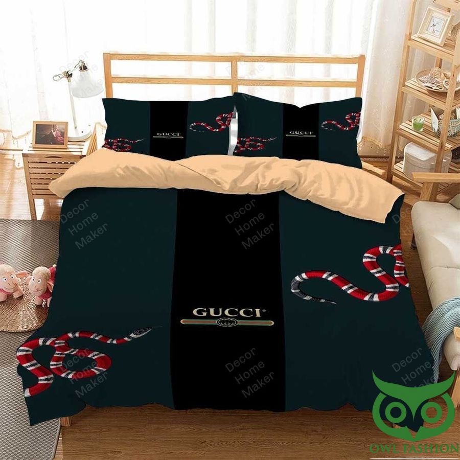 Luxury Gucci Dark Color with Snake Patterns and Logo Bedding Set