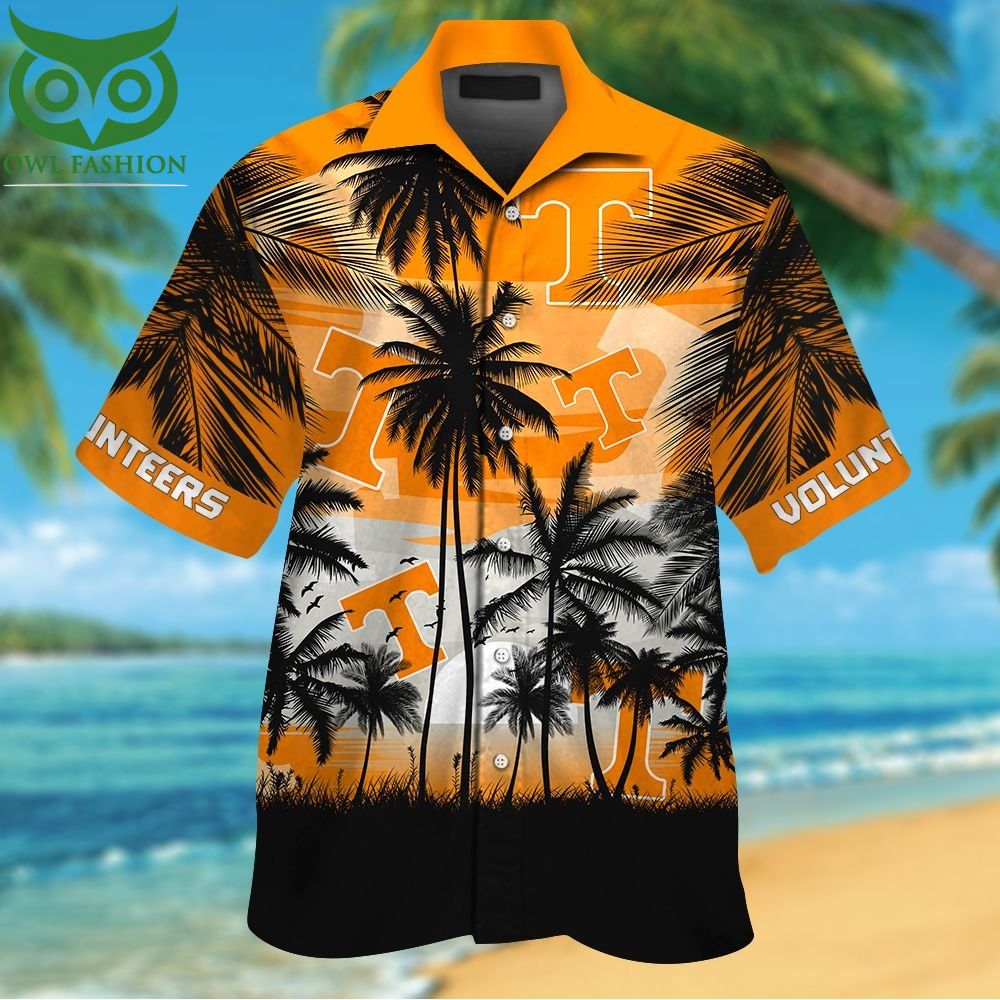 NCAA Tennessee Volunteers Tropical Hawaiian Shirt Men Women Shorts