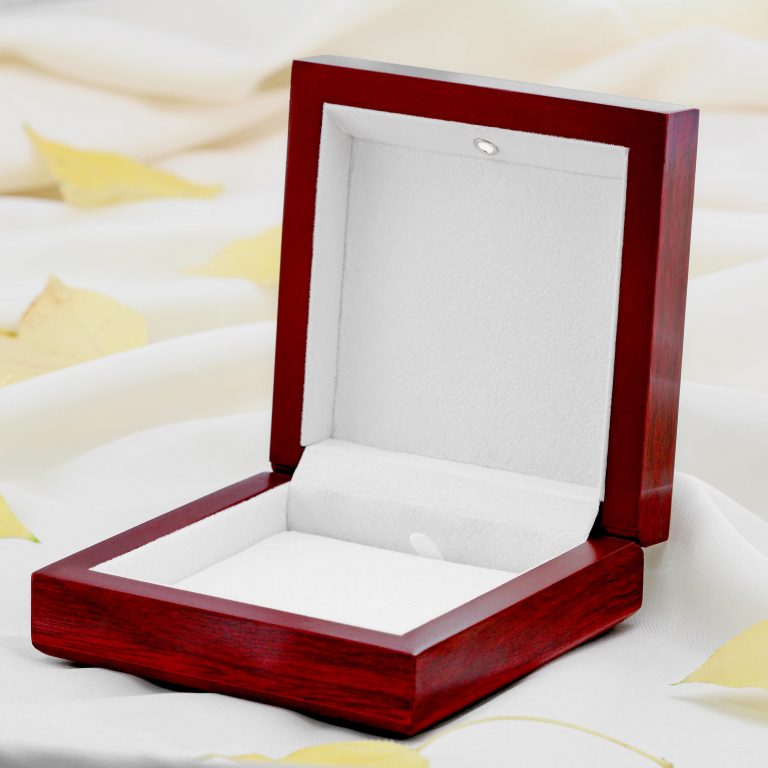 Mahogany Style Luxury Box