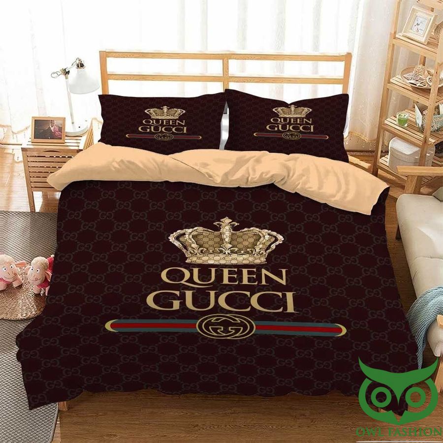 20 Luxury Gucci Dark Brown with Centered Queen Crown Bedding Set