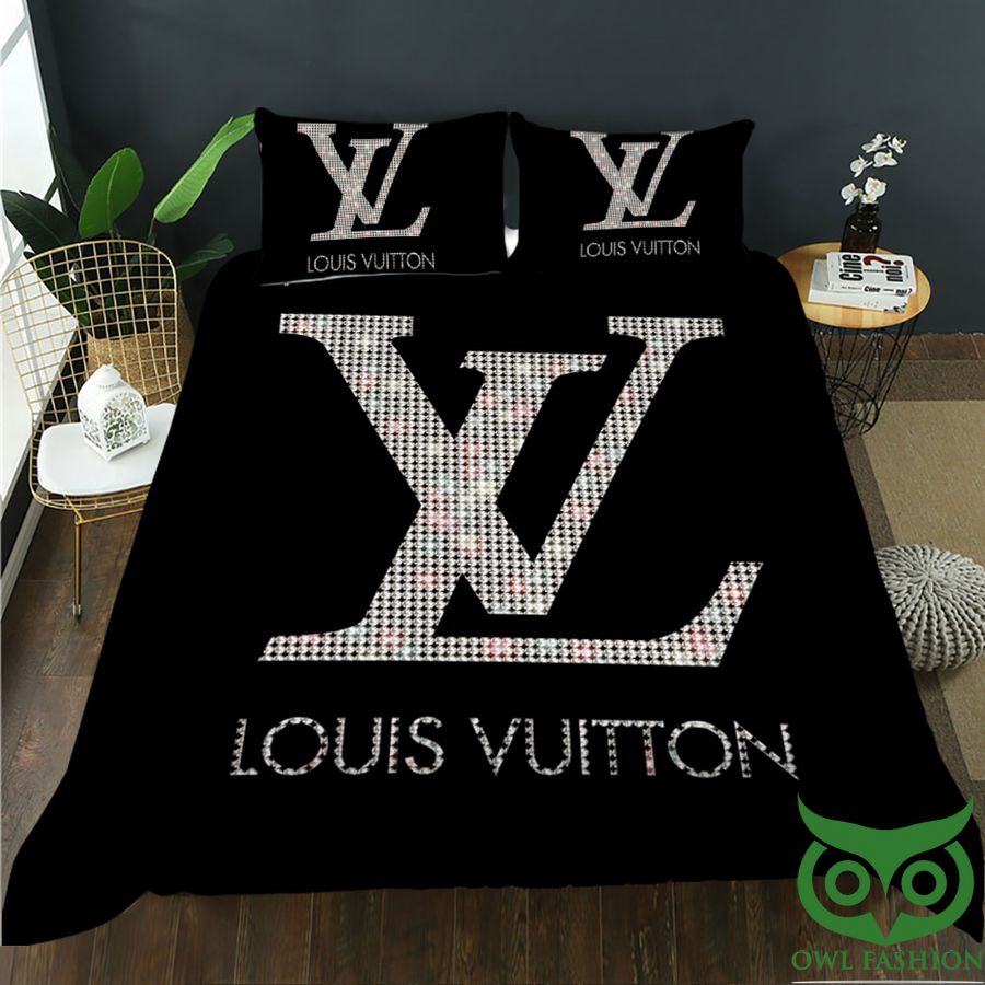 Louis Vuitton black bedding set