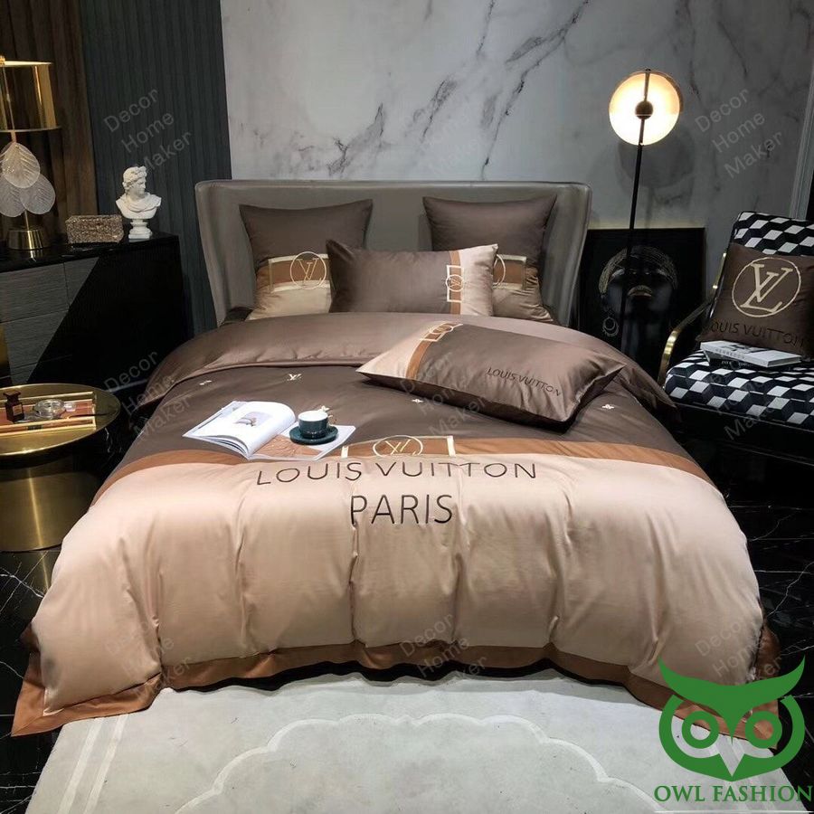 32 Luxury Louis Vuitton Paris Light and Dark Brown Bedding Set