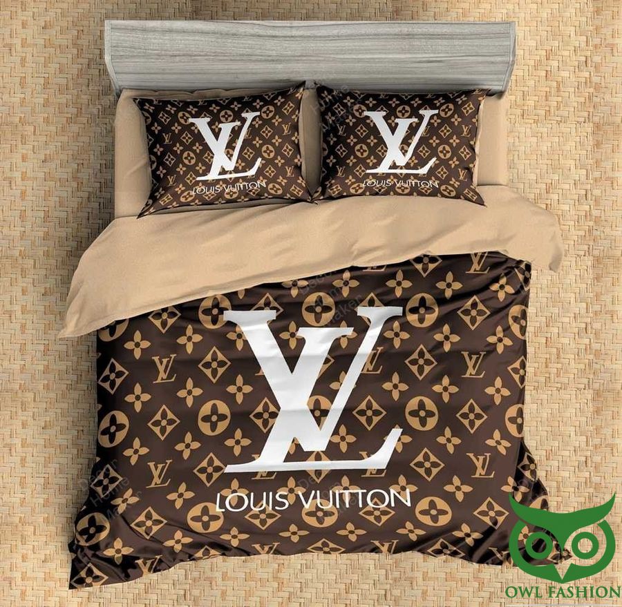 Luxury Louis Vuitton Dark Brown with Light Gray Logo Center Bedding Set