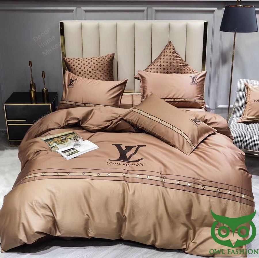 Luxury Louis Vuitton Milky Brown with Dark Brown Logo Name Center Bedding Set