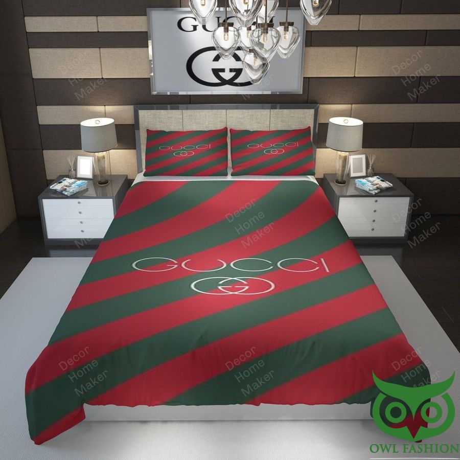 Luxury Gucci with Red and Green Diagonal Lines Interleaved White Logo Bedding Set