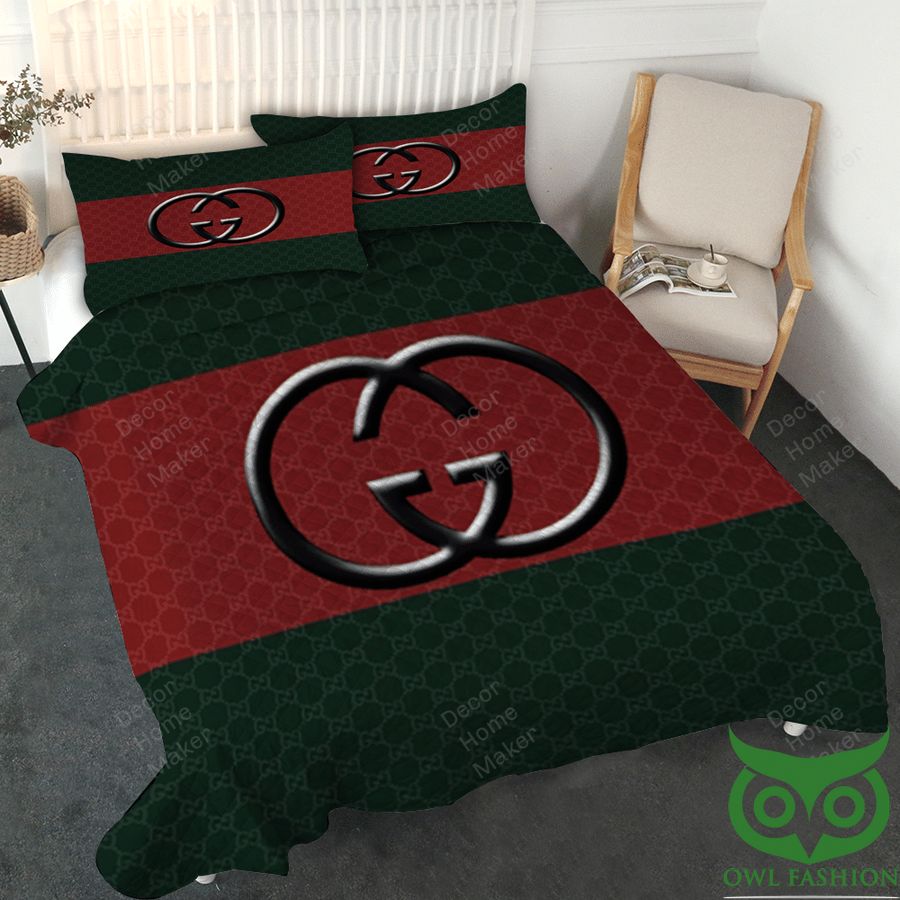 Luxury Gucci Dark Green and Red with Black Brand Logo Center Bedding Set