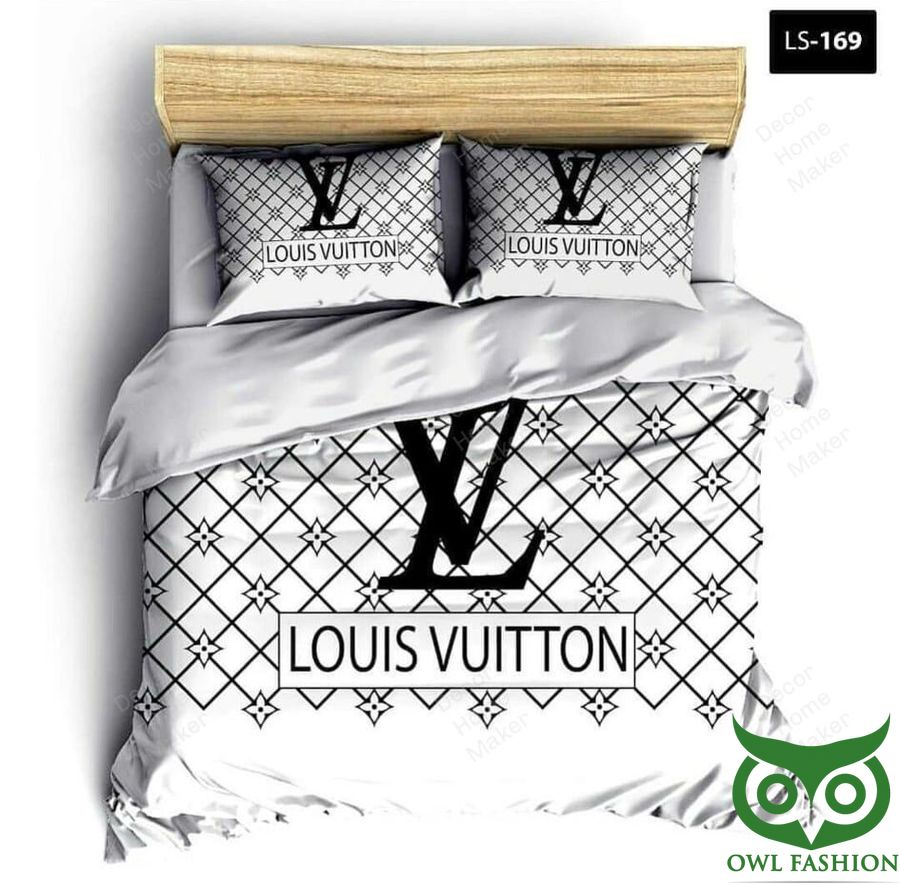 57 Luxury Louis Vuitton White with Black Name and Logo and Squares Bedding Set