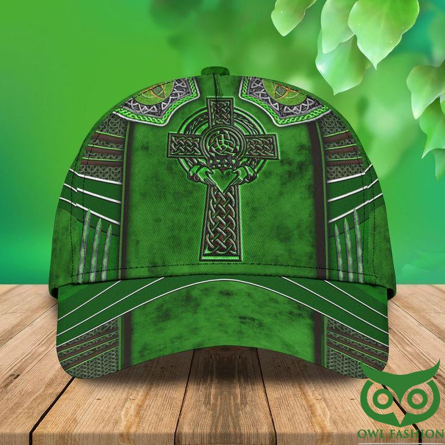 26 Green with White Lines and Crucifix with Hand holding Heart St.Patricks Day Classic Cap