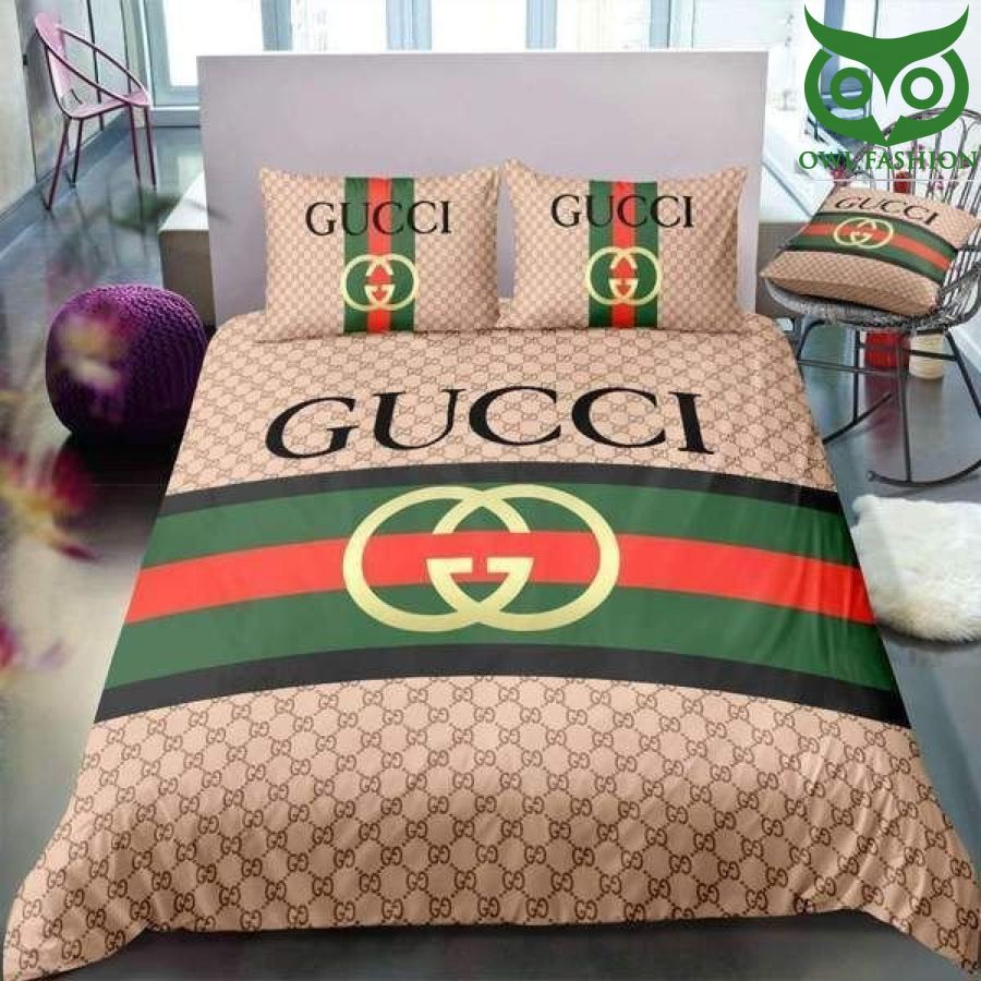 129 Gucci signature logo Luxury Bedding Set