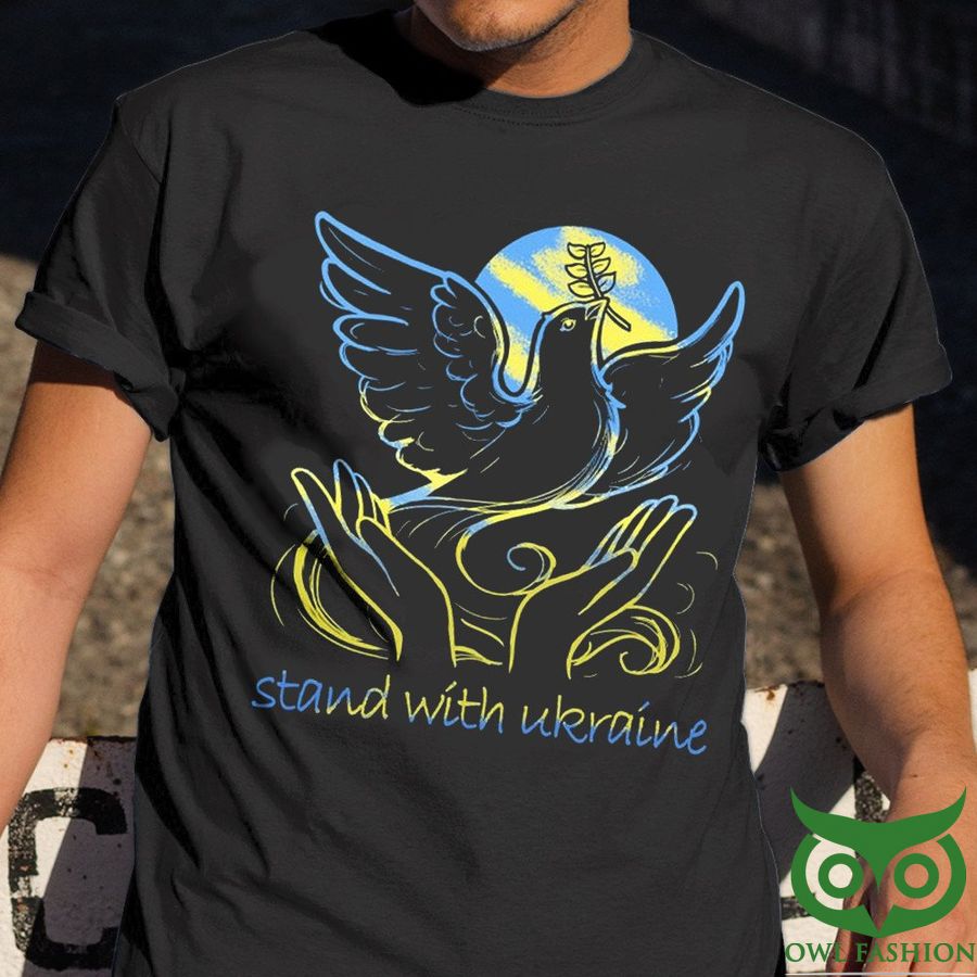 Stand With Ukraine with Peace Bird Pray For Ukraine 2D T-Shirt 