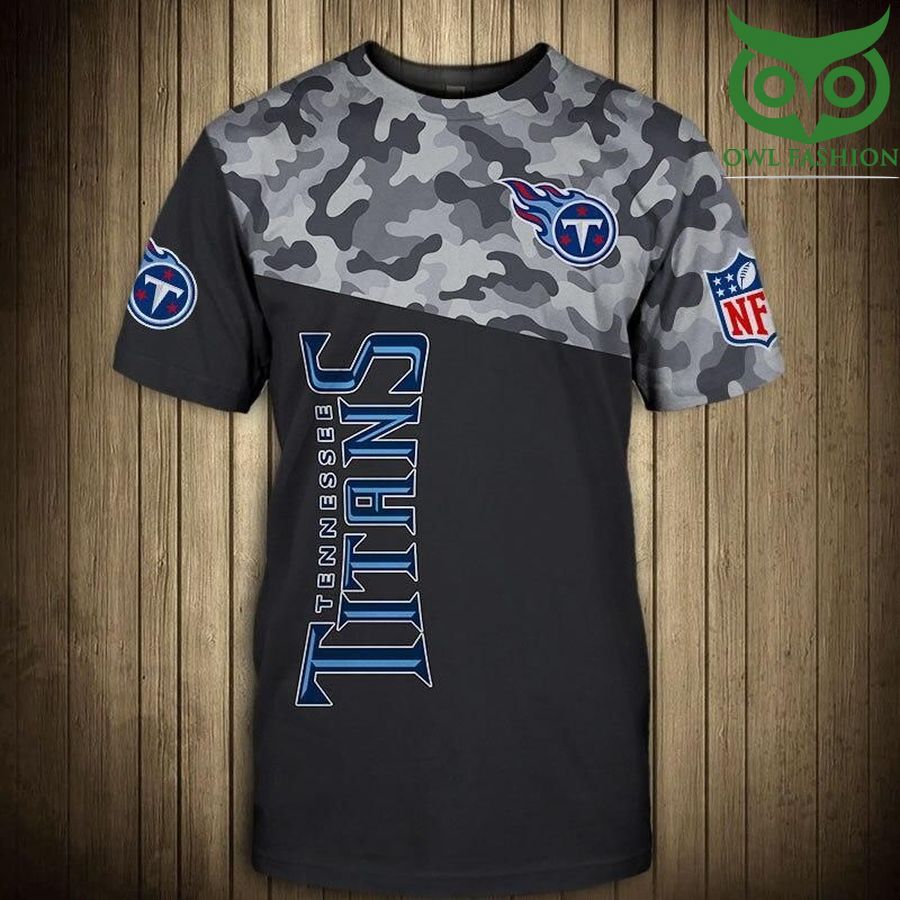NFL Tennessee Titans camo style logo Regular Mens Short Sleeve T-Shirt