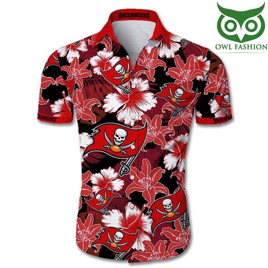 NFL Tampa Bay Buccaneers TEAM Hawaiian Shirt Tropical Flower 