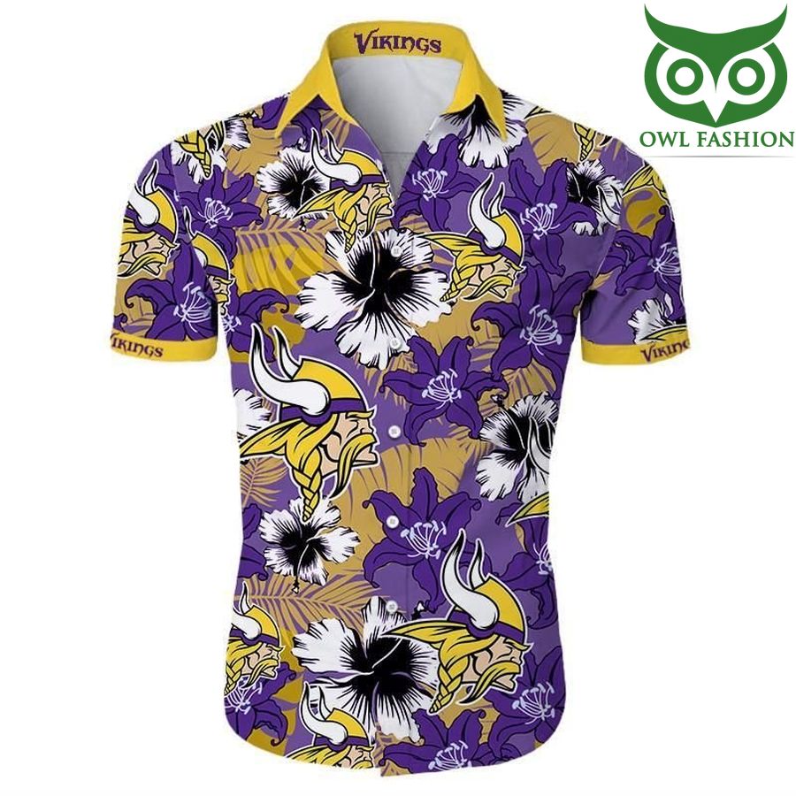 Minnesota Vikings logo Tropical Flower Short Sleeve Hawaiian Shirt 