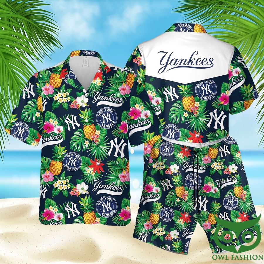 New York Yankees Green and Dark Blue Hawaiian Shirt and Shorts