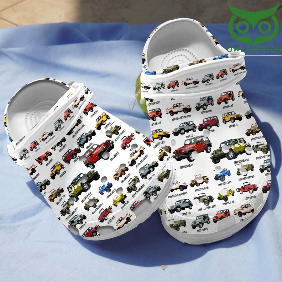 Jeep Collection white crocs