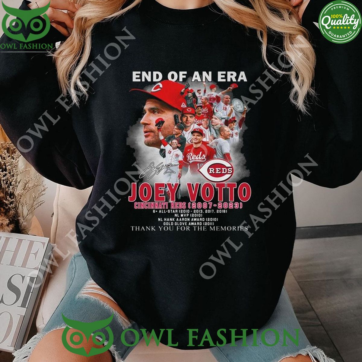 joey votto cincinnati reds end of an era 2027 2024 sweatshirt 1 aQ555.jpg